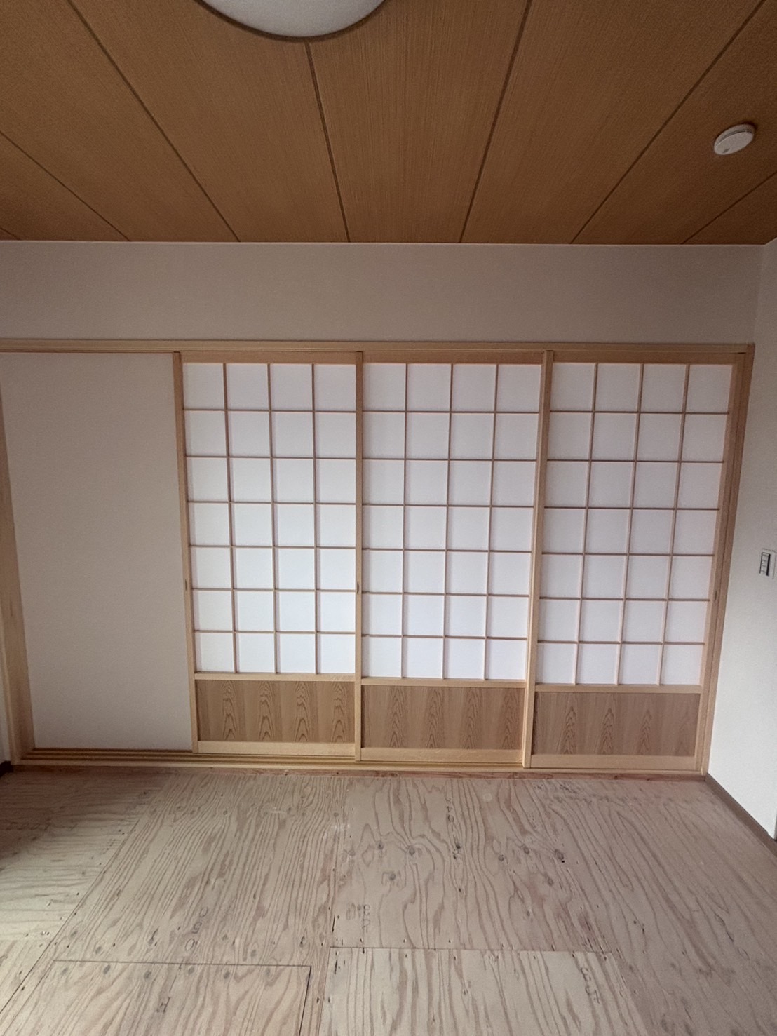 木の表情を生かした建具と造作の仕事 27